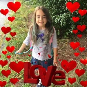 Meet your Posher, Gloria